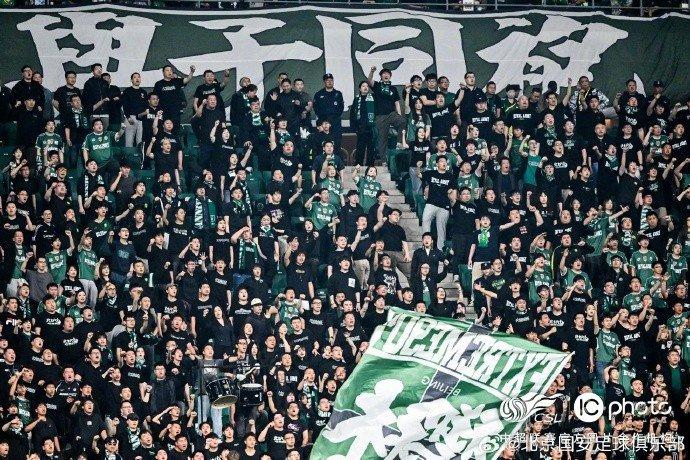 首钢中赫国安客场战胜对手，领航中超联赛的简单介绍